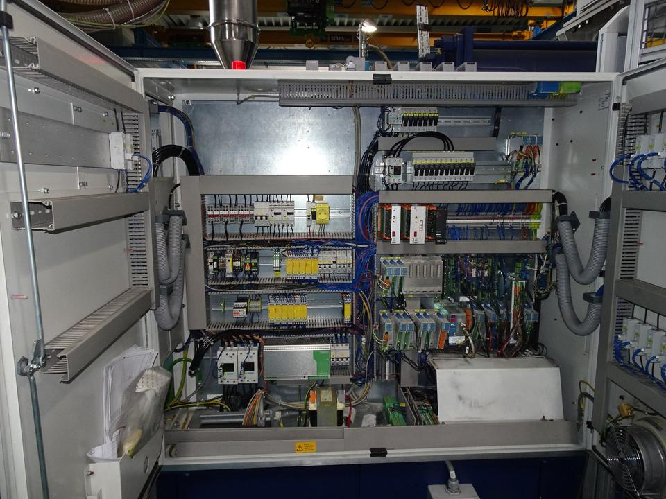 Krauss Maffei KM350 1900-C2 Spritzgießmaschine Injection Molding