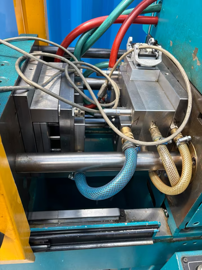Boy 12M Spritzgussmaschine Injection moulding
