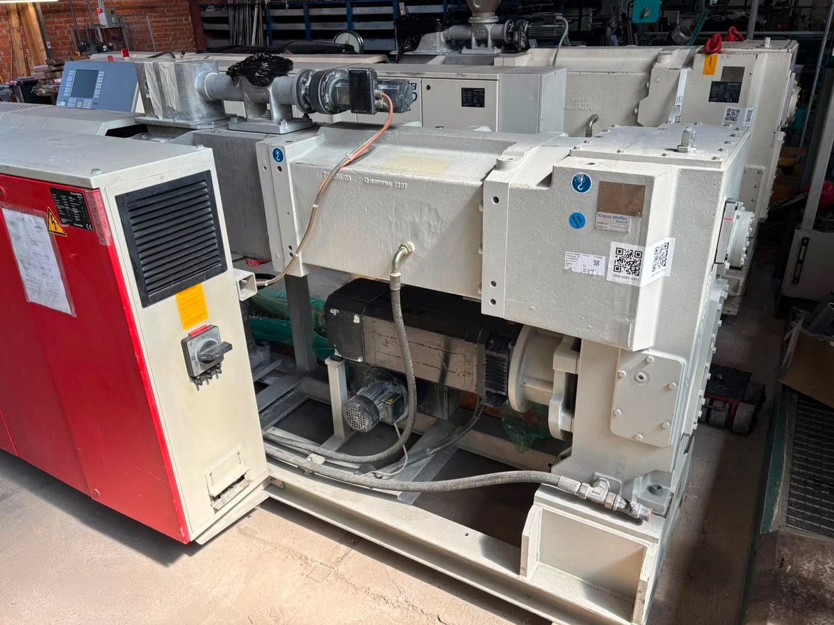 Krauss Maffei KMD90-32 P Extruder Kunststoff Doppelschnecke