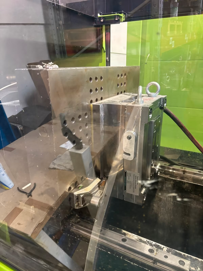Engel ES330 / 75H Spritzgussmaschine Spritzgießen injection mold