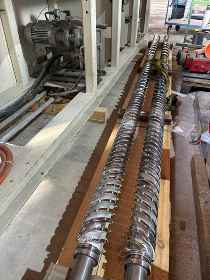 Krauss Maffei KMD 114-32 Extruder Doppelschneckenextruder