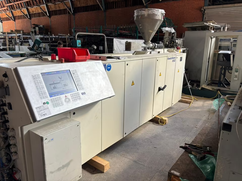 Krauss Maffei KMD 114-32 Extruder Doppelschneckenextruder