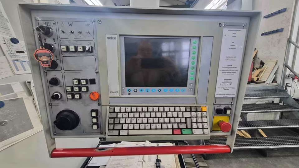 ZPS MCFV 1060NT P4700 Fräsmaschine CNC 3-Achs Werkzeugwechsler