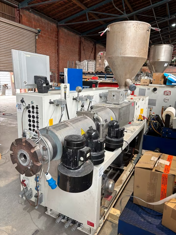 Krauss Maffei KMD63 K Extruder Kunststoff C5 Doppelschnecke