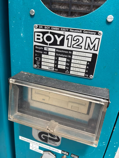 Boy 12M Spritzgussmaschine Injection moulding