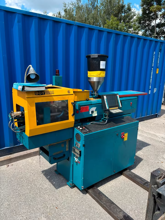 Boy 12M Spritzgussmaschine Injection moulding