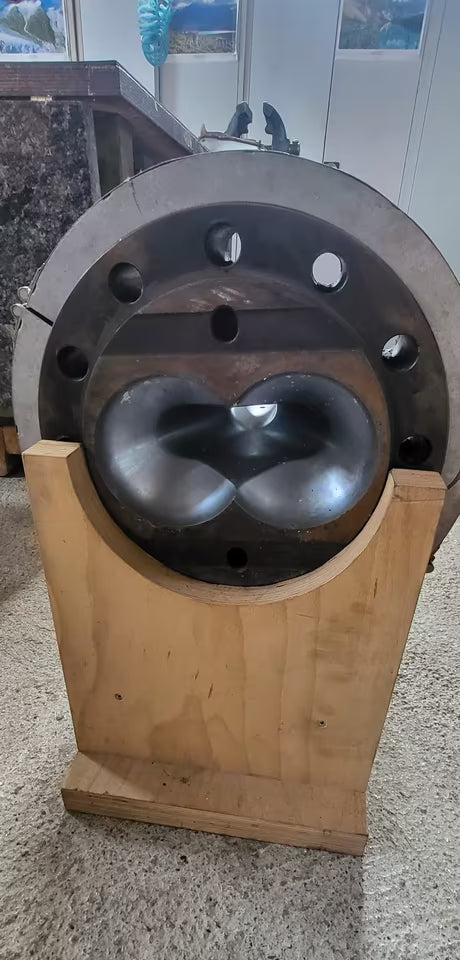 Krauss Maffei KMD 2-130 Einlauf Adapter Hosenstück Extruder