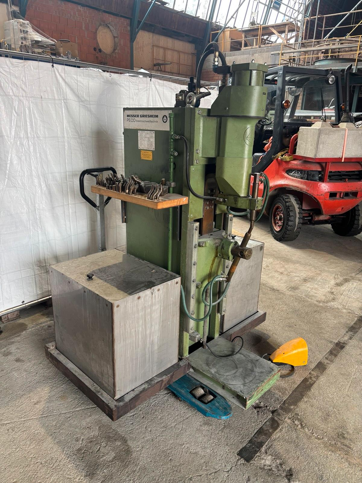 Messer Griesheim Peco VP75E300 G Punktschweißmaschine Schweißen